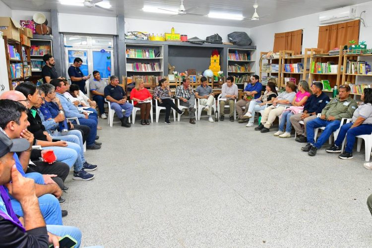 El Comando de Emergencia analizó en Palo Santo la asistencia a zonas afectadas por las lluvias
