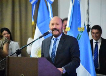 Insfrán en UPLaB: destacó la política educativa y le dedicó fuertes críticas al Presidente