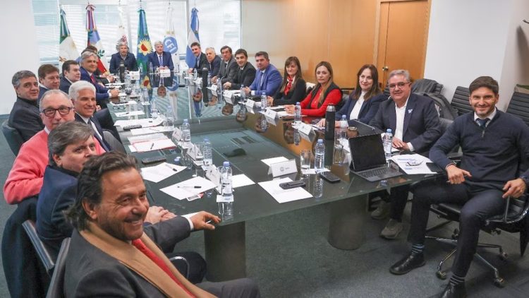 Sólo Formosa y Corrientes faltaron al encuentro con nación por el reparto de fondos