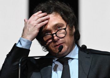 El Gobierno ofrecerá fondos a los gobernadores, a cambio de que se hagan responsables de Vialidad