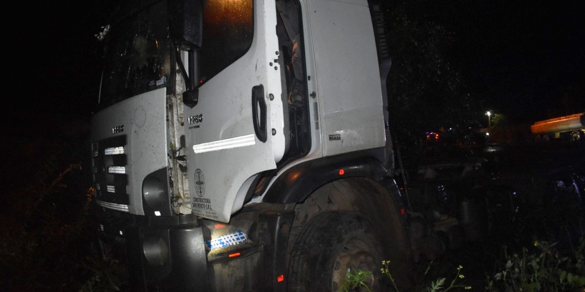 Tragedia en Ingeniero Juárez: Un camionero alcoholizado atropelló a tres niños que jugaban en la vereda y mató a dos de ellos