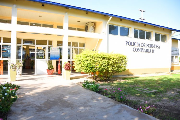 Publicó una foto en redes portando un arma y la Policía fue a buscarlo: al final era una réplica