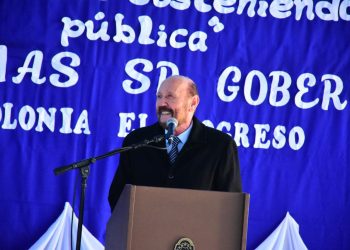 Insfrán en campaña: pidió votar “boleta azul completa” y tildó de “represor” al Gobierno nacional