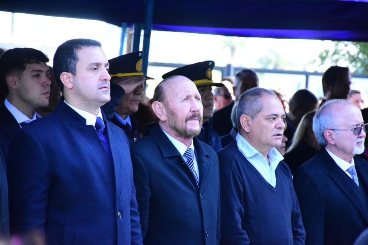 Insfrán en campaña: pidió votar “boleta azul completa” y tildó de “represor” al Gobierno nacional