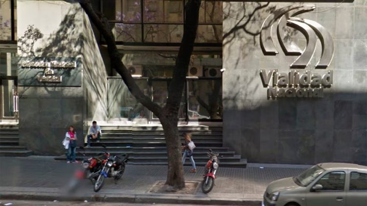 La Justicia suspendió el decreto de Milei que disolvió Vialidad Nacional