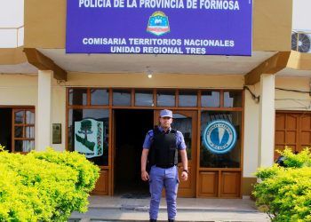 Un joven fue apuñalado a plena luz del día en confuso episodio: intensa búsqueda del agresor
