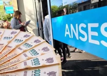 Anses oficializó el aumento en jubilaciones y AUH de agosto: cuál será el monto