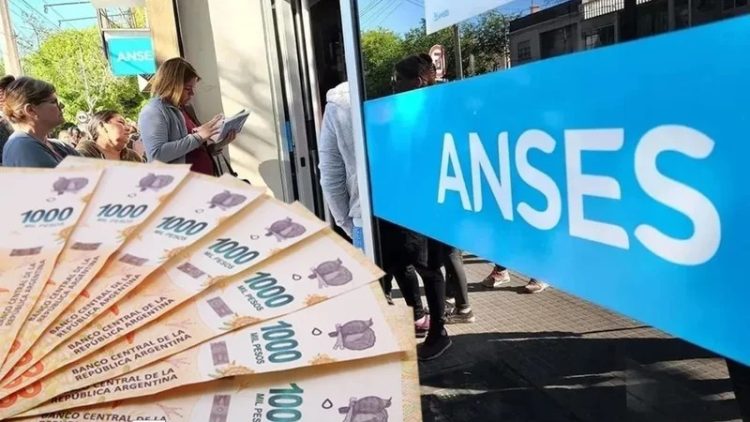 Anses oficializó el aumento en jubilaciones y AUH de agosto: cuál será el monto
