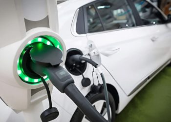 Llegarán al país 50.000 autos eléctricos e híbridos