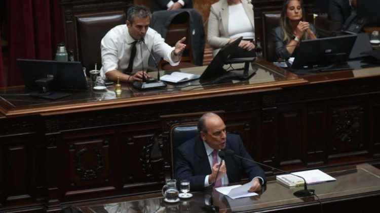 El plan del Gobierno para frenar a los gobernadores: vetos, bloqueos en comisiones y negociación con aliados