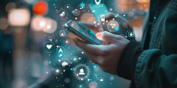 Expertos aseguran que reiniciar el teléfono móvil semanalmente refuerza la seguridad