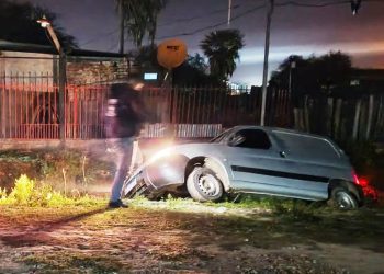 Empleado desleal no devolvió furgoneta llena de mercaderías, al ser interceptado intentó huir y cayó a una zanja