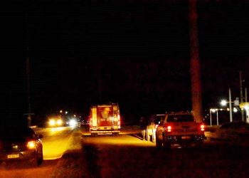 Un joven motociclista murió tras chocar contra un caballo suelto en transitada avenida