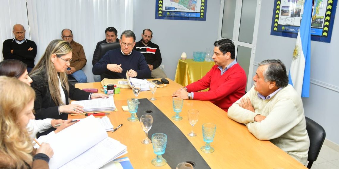 Licitaron obras de estabilizado granular y de drenaje para la ruta provincial N° 4