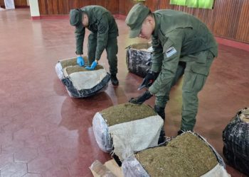 Corrientes: Abrieron cuatro encomiendas que contenían más de 104 kilos de marihuana y cocaína