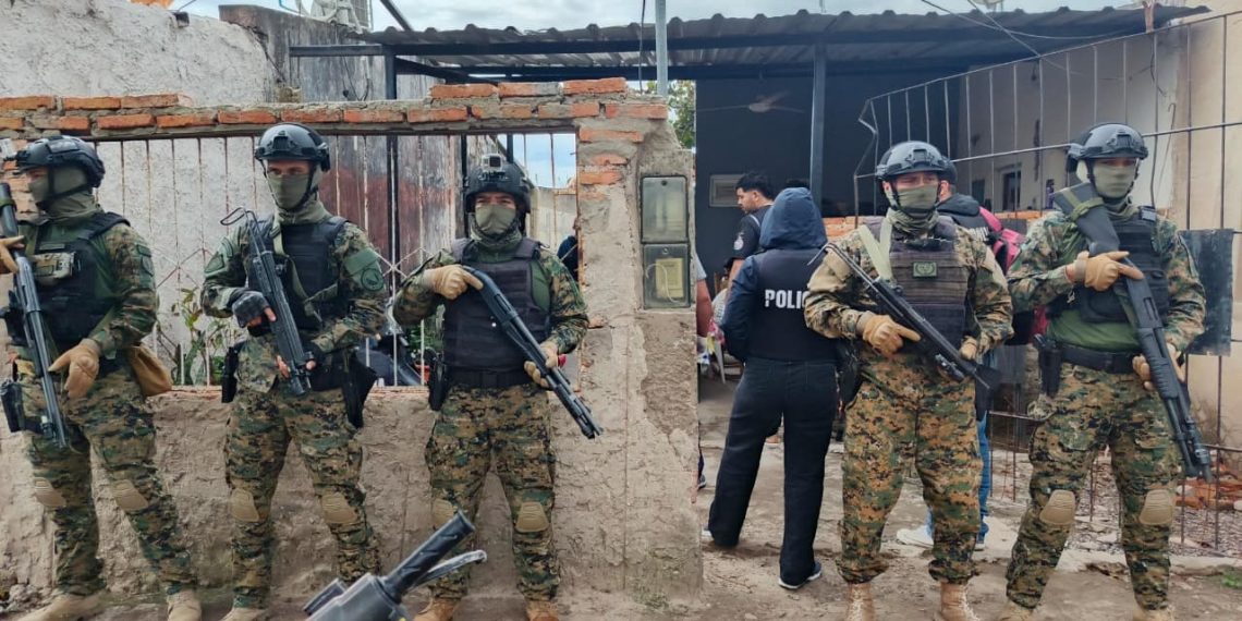 Una familia se dedicaba a la venta de cocaína en el barrio El Porvenir, todos quedaron detenidos