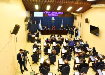 Dieron formal inicio al proceso de reforma de la Constitución provincial