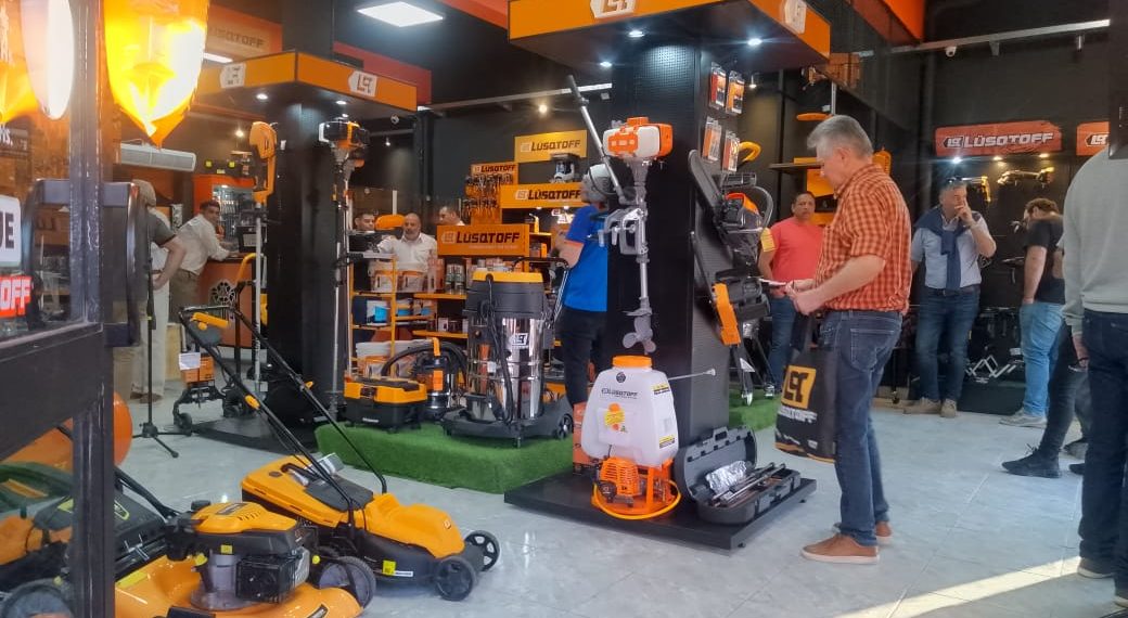 Ferretería Mariano Moreno y Lusqtoff inauguraron el primer local exclusivo de la marca con precios imbatibles