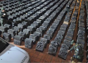 Detienen un camión térmico de bandera paraguaya con 306.000 atados de cigarrillos de contrabando