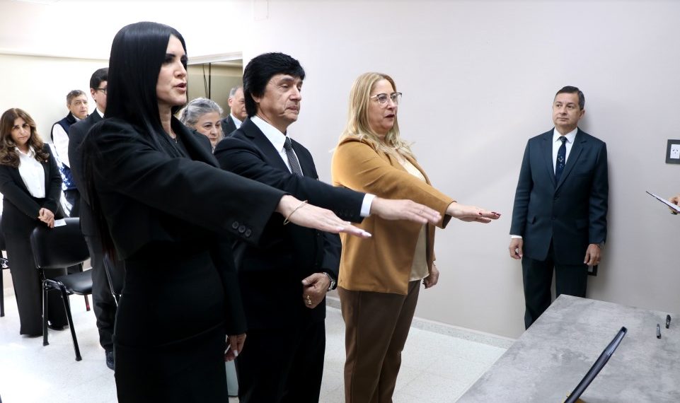 Magistrados y funcionarios de la Segunda Circunscripción juraron la nueva Constitución provincial