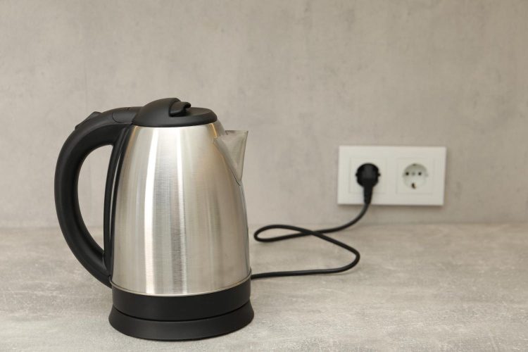 El electrodoméstico indispensable que todos quieren en sus cocinas: la pava eléctrica