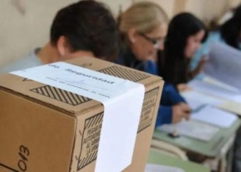 El Gobernador decretó licencia especial por las elecciones nacionales del domingo