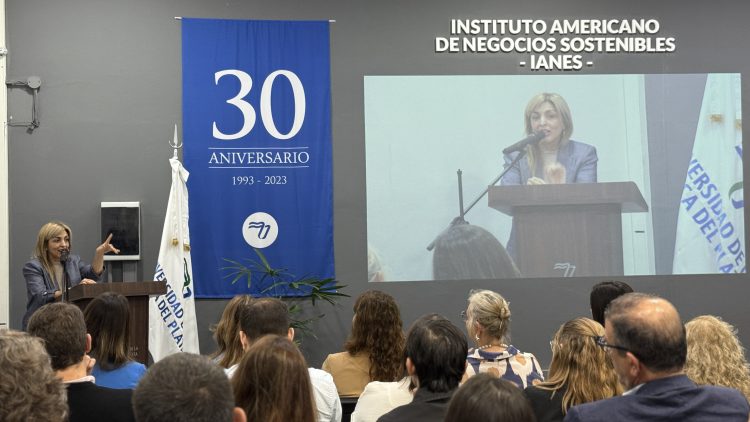 Asumieron las nuevas autoridades del Instituto Americano de Negocios Sostenibles (IANES) en la Universidad de la Cuenca del Plata