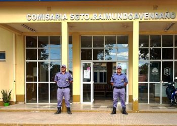 Cuatro policías fueron detenidos tras la denuncia de un hombre luego de un confuso procedimiento por narcomenudeo