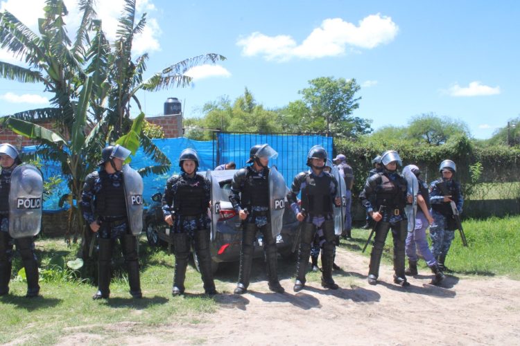 Disputa por un inmueble entre un hombre y una mujer derivó en la detención de uno de ellos