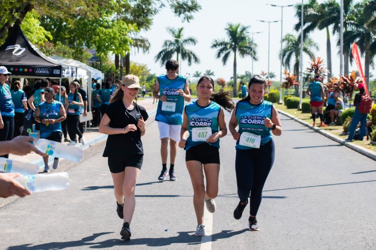 La UCP reunió a más de 600 corredores del todo el NEA en su nueva maratón solidaria