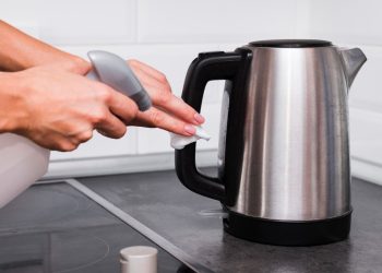 El electrodoméstico indispensable que todos quieren en sus cocinas: la pava eléctrica