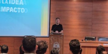 Catedrático cordobés resaltó las políticas locales destinadas a los emprendedores