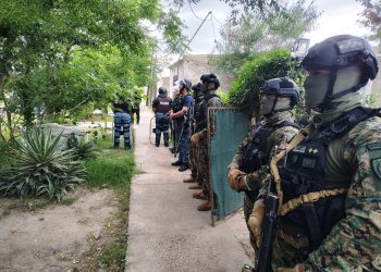 Dos mujeres asaltaron dos veces en un mismo día a una vecina: arrestaron a una