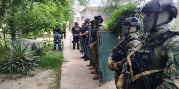 Dos mujeres asaltaron dos veces en un mismo día a una vecina: arrestaron a una