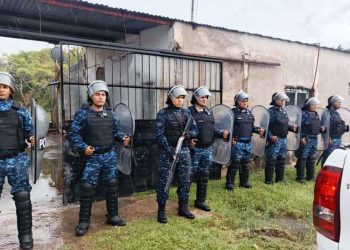 Una pareja vendía marihuana, cocaína y hacían delivery en moto: detenidos