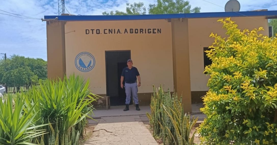 Un joven de 22 años quedó detenido tras amenazar de muerte con una pistola a policías