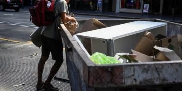 Noviembre: Una familia necesitó $1.257.329 para no ser pobre