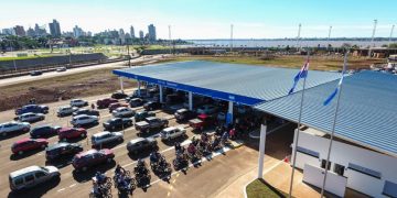 Migraciones refuerza la atención en aeropuertos, puertos y pasos fronterizos para la temporada de verano