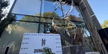 Divina Tower Apart Hotel inauguró obra del artista David Abt en Asunción