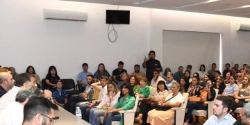 El Gobierno distribuirá más de 200 mil bolsas navideñas en toda la provincia