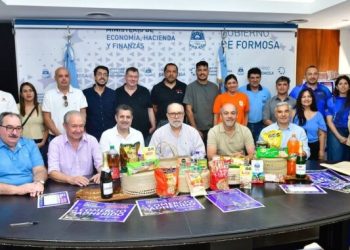 El Gobierno de Formosa y 28 comercios firmaron el acuerdo de precios para la “Canasta Navideña”