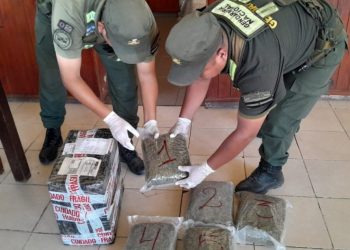 Un hombre fue detenido al presentarse a retirar una encomienda cargada con más de 5 kilos de marihuana