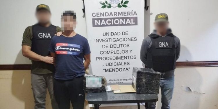 Desarticulan una organización narcocriminal que facilitaba drogas sintéticas desde Paraguay a Argentina y Chile
