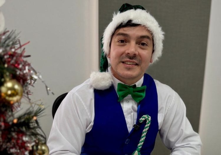 El ayudante de Papá Noel recorre Formosa y te enseña a ahorrar