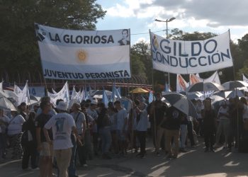 Con una manifestación que se concentró en la plaza San Martín, el peronismo local rechazó reforma laboral