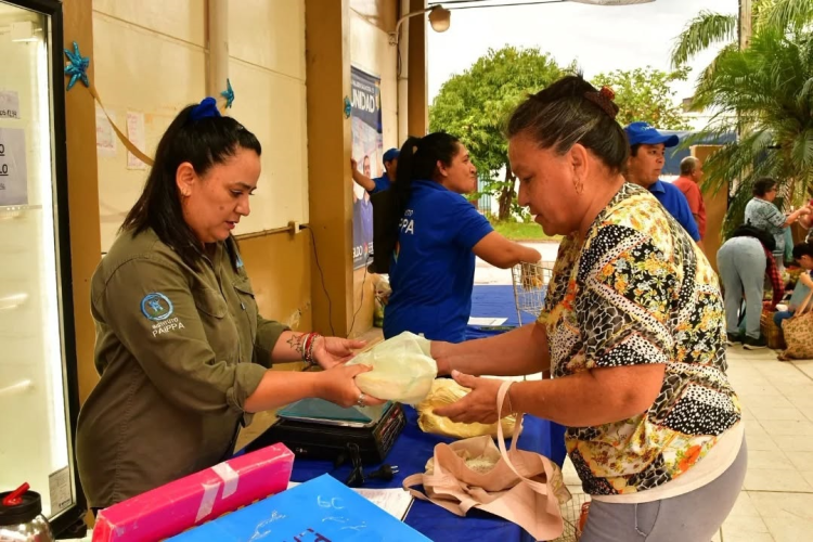 Hubo feria extraordinaria paippera en la previa de Año Nuevo