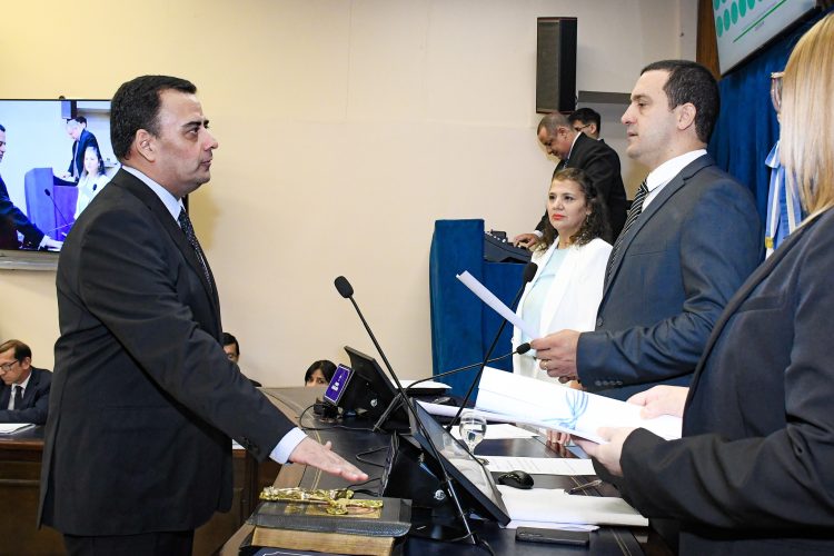 La Cámara de Diputados de la provincia renovó la mitad de sus integrantes en sesión especial