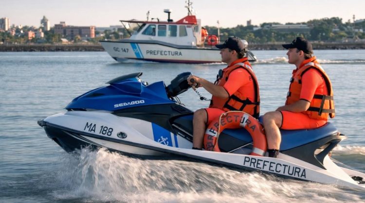 Recomendaciones de Prefectura para navegantes con motos de agua