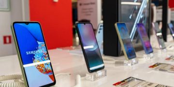 Celulares: ¿Cuándo van a bajar los precios?