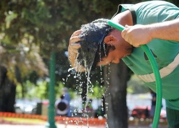 Radiación solar ultravioleta alcanza niveles críticos: exponerse al sol sin protección es peligroso si se superan los 15 minutos